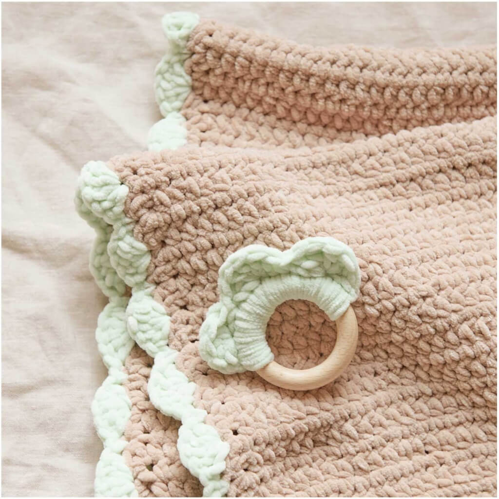Rico Design Chenillove Beißring- Rico Design Heft Baby Chenillove Modell 5 bei bei bei bei bei bei bei Lieblingsgarn