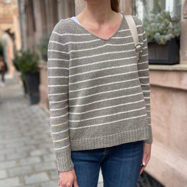 Strickauszeit Ringa Pullover Strickanleitung - Strickauszeit (PDF) bei bei bei bei Lieblingsgarn