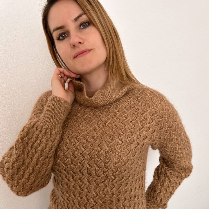 Rita Koch Josephine Sweater Pullover mit Rollkragen Strickanleitung - Rita Koch (PDF) bei bei bei bei Lieblingsgarn