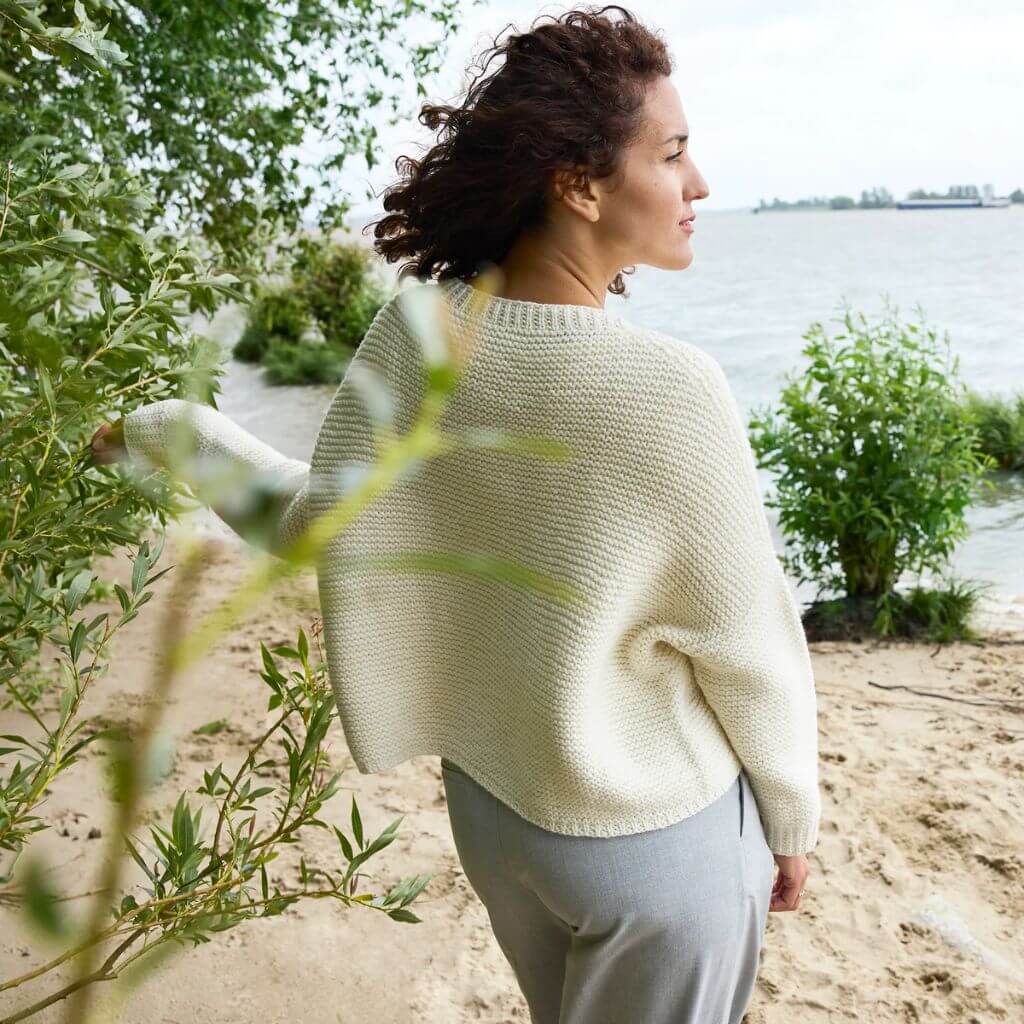 Rosy Green Wool Pullover Juhla Strickanleitung - Rosy Green Wool (PDF) bei bei bei bei Lieblingsgarn