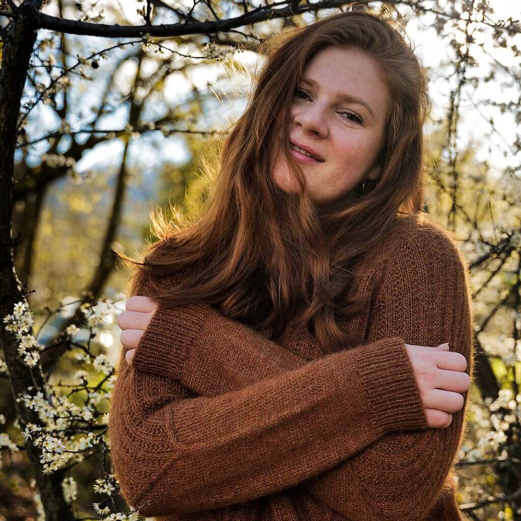 Rust Knitwear Cosmo Sweater Strickanleitung - Rust Knitwear (PDF) bei bei bei bei Lieblingsgarn