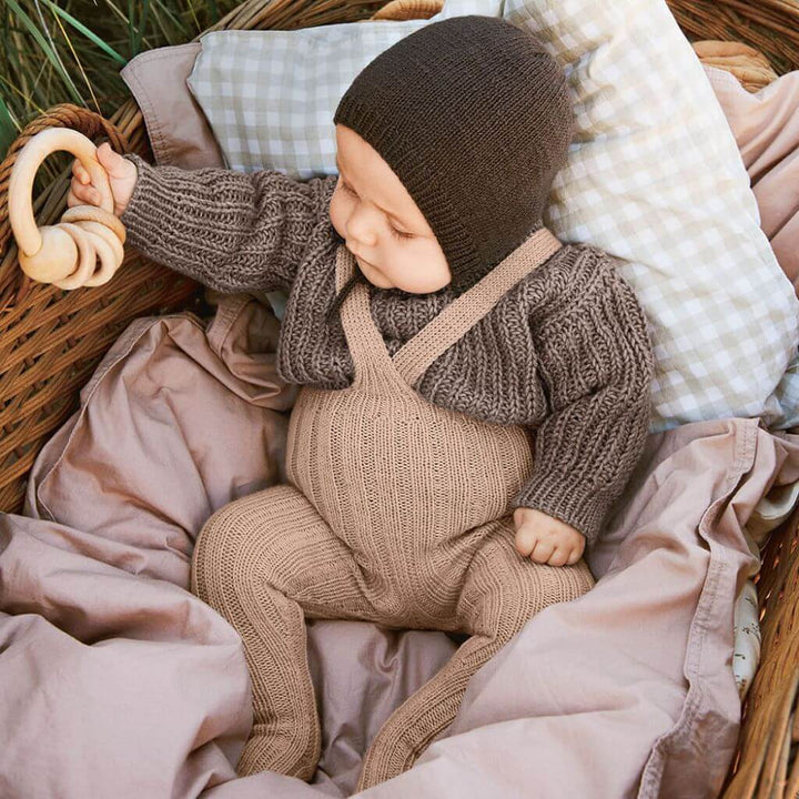 Sandnes Garn Pattern Baby Strumpfhose mit Trägern Ivo Strickanleitung - Sandnes Garn (Heft) bei bei bei bei Lieblingsgarn