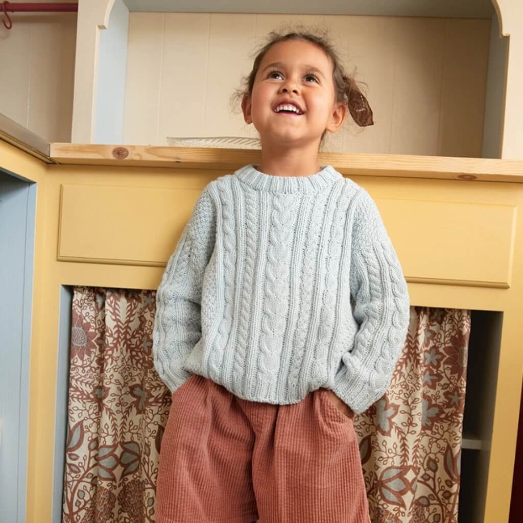 Sandnes Garn Pattern Kinderpullover Caspian Sweater Junior Strickanleitung - Sandnes Garn (Heft) bei bei bei Lieblingsgarn
