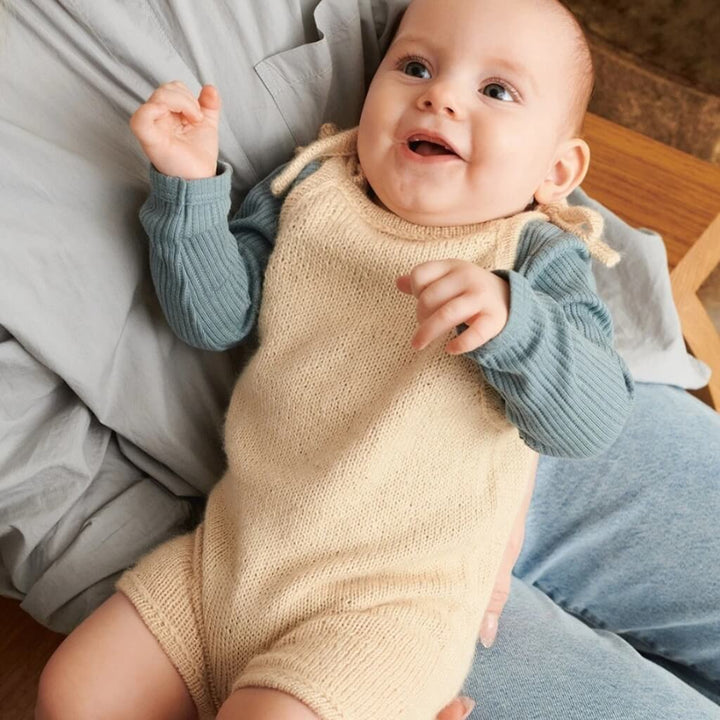 Sandnes Garn Kurze Hose Bunny Shorts Baby Strickanleitung - Sandnes Garn (Heft) bei bei bei bei Lieblingsgarn