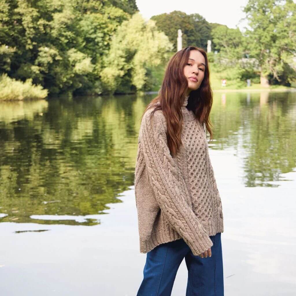 Sandnes Garn Wilbur Cable Sweater Strickanleitung - Sandnes Garn (Heft) bei bei bei bei Lieblingsgarn