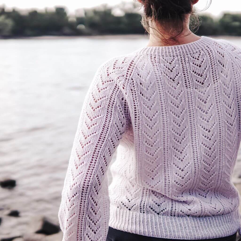 Carolin Balmes Serenas Lacesweater Strickanleitung - Carolin Balmes (PDF) bei bei bei bei Lieblingsgarn
