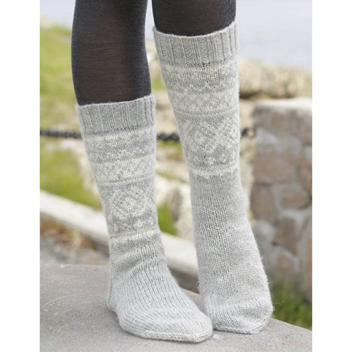 Drops Silver Dreams Socks Strickanleitung - Drops Design (PDF) bei bei bei bei bei bei bei bei Lieblingsgarn