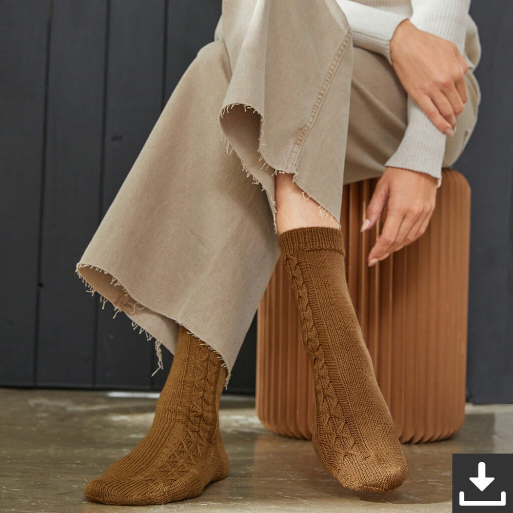 Lana Grossa Pattern Socken mit Zopfmuster Strickset - Lana Grossa (PDF) Lieblingsgarn