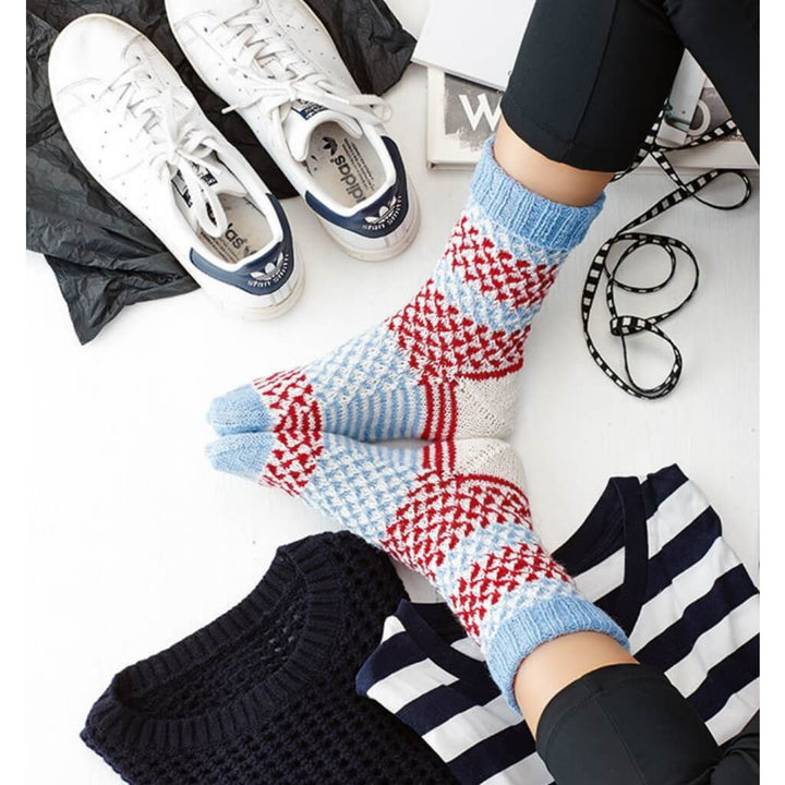 Topp TOPP Strickbuch: Socken stricken mit CraSyTrio von addi bei bei bei bei Lieblingsgarn