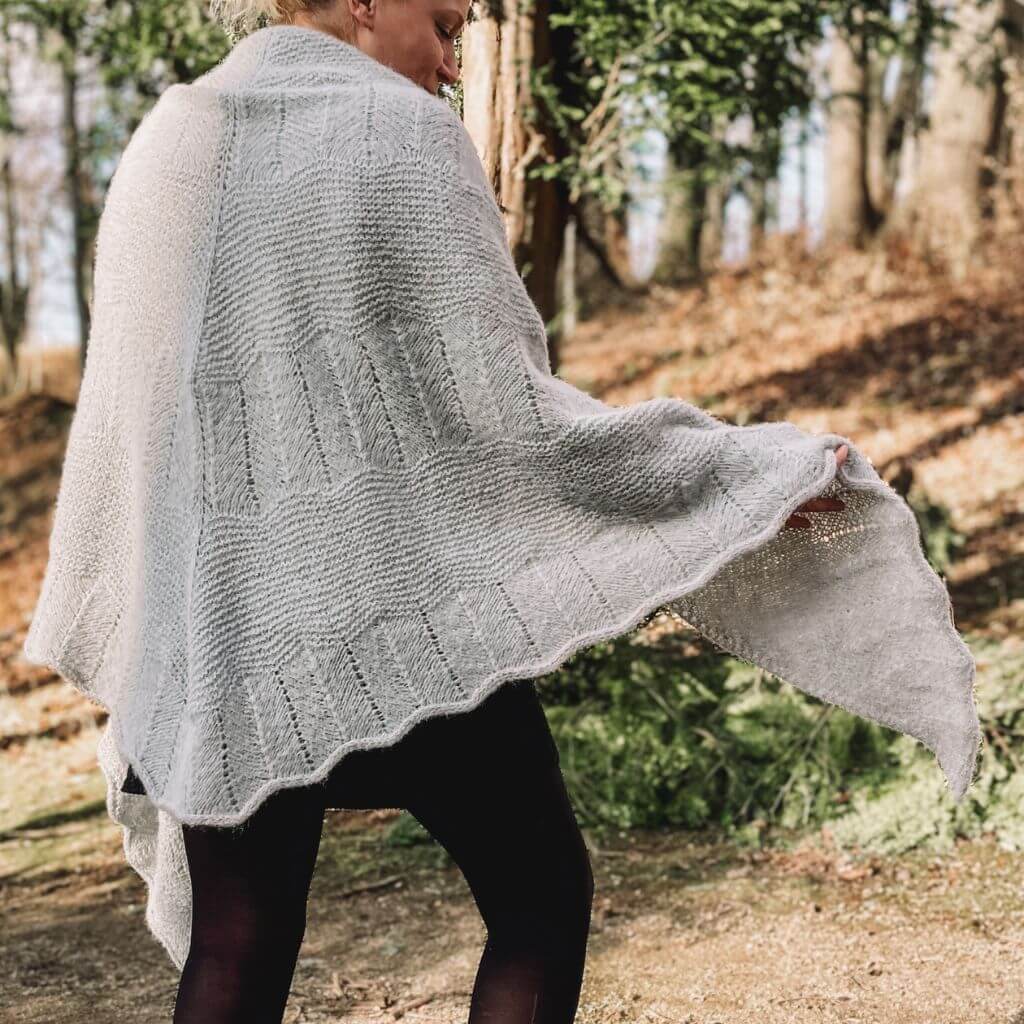 Katharina Lehmann Pattern Dreieckstuch Stella Shawl Strickanleitung - Rina Lehmann (PDF) bei bei bei bei Lieblingsgarn