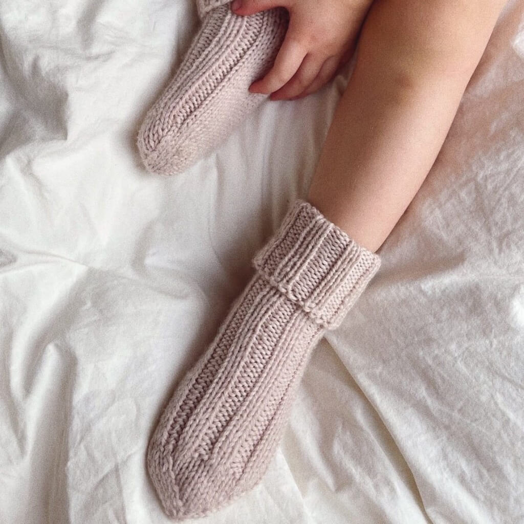 PetiteKnit Pattern Kindersocken Sunday Socks Junior Strickanleitung - PetiteKnit (Heft) bei bei bei bei bei Lieblingsgarn
