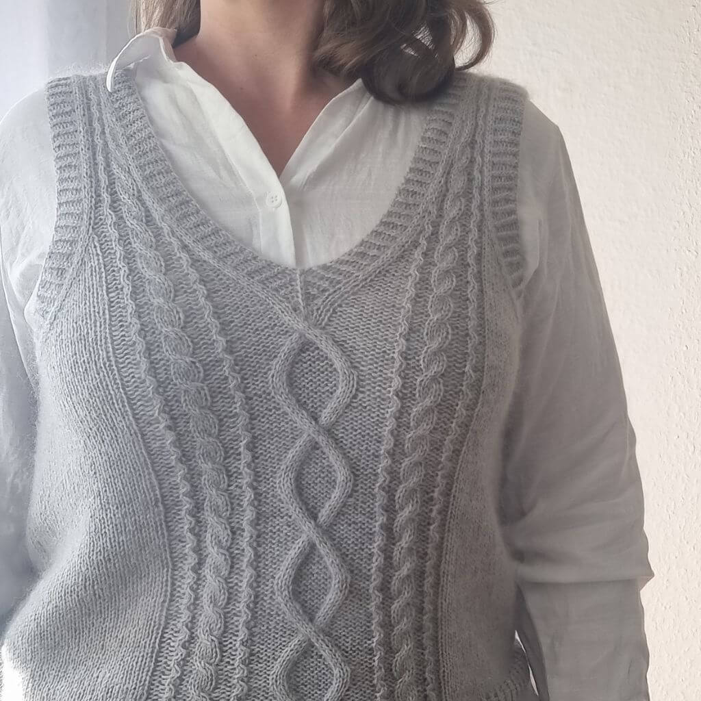 Miene Knits Sylva Slipover Strickanleitung - Miene Knits (PDF) bei bei bei bei Lieblingsgarn