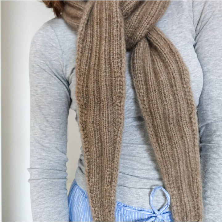 wemadewardrobe Tuch Lotta Shawl Strickanleitung - wemadewardrobe (PDF) bei bei bei bei Lieblingsgarn