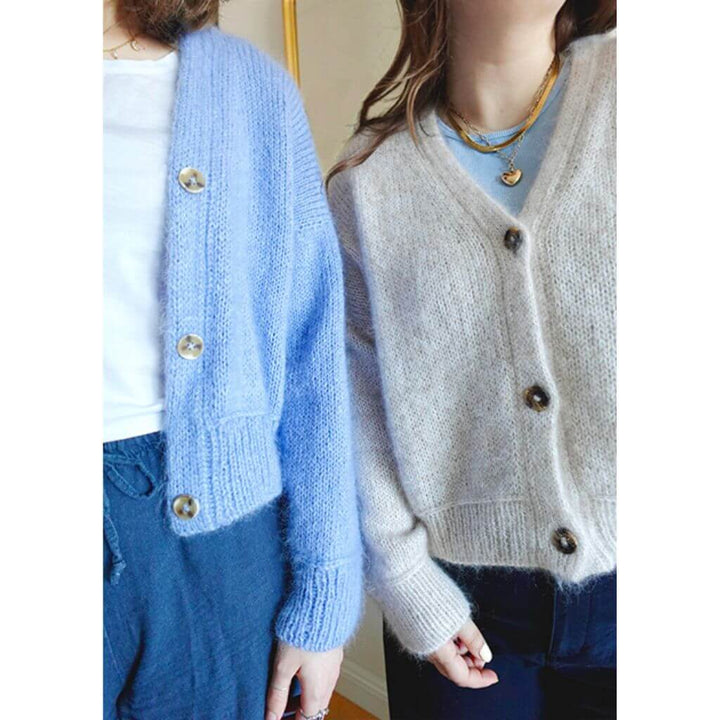 wemadewardrobe Maja Cardigan V-Neck Strickanleitung - wemadewardrobe (PDF) bei bei bei bei Lieblingsgarn