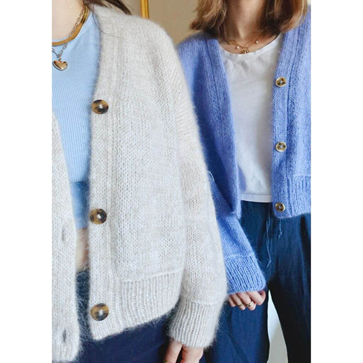 wemadewardrobe Maja Cardigan V-Neck Strickanleitung - wemadewardrobe (PDF) bei bei bei bei Lieblingsgarn