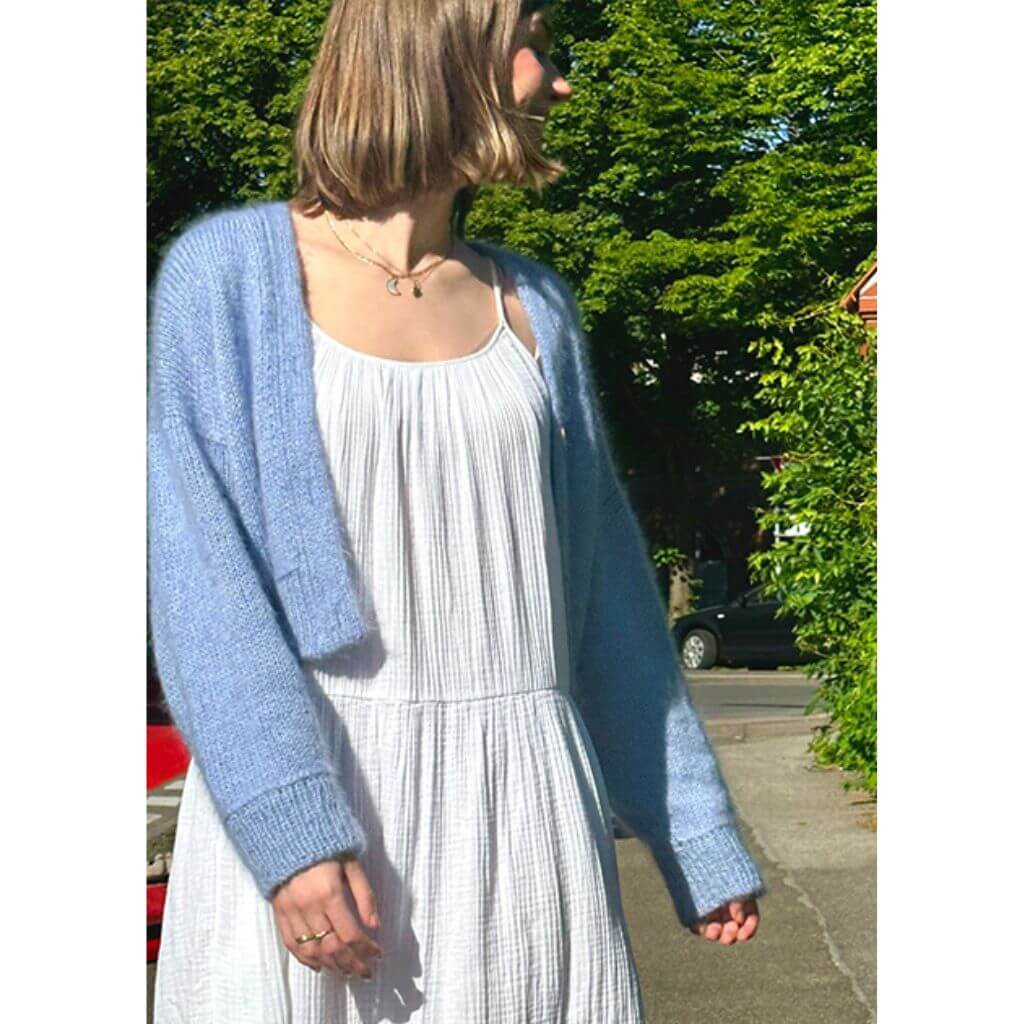 wemadewardrobe Maja Cardigan V-Neck Strickanleitung - wemadewardrobe (PDF) bei bei bei bei Lieblingsgarn
