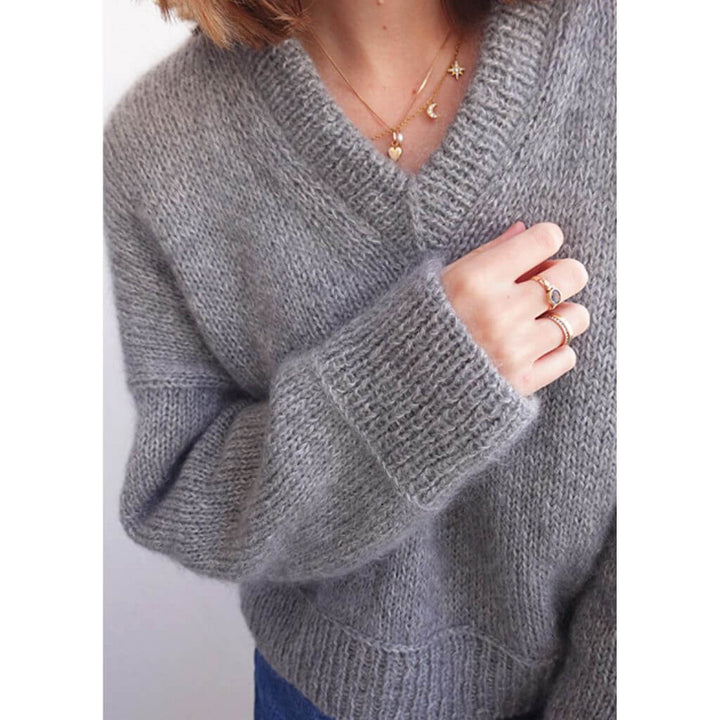 wemadewardrobe Maja Sweater V-Neck Strickanleitung - wemadewardrobe (PDF) bei bei bei bei Lieblingsgarn
