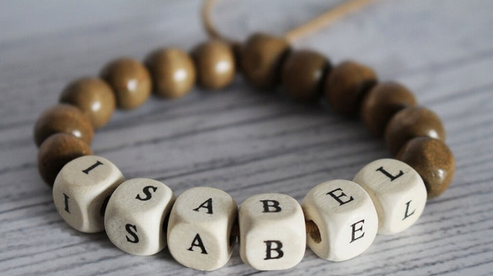Stoklasa Holzperlen - Buchstaben zum Auffädeln bei bei bei bei Lieblingsgarn