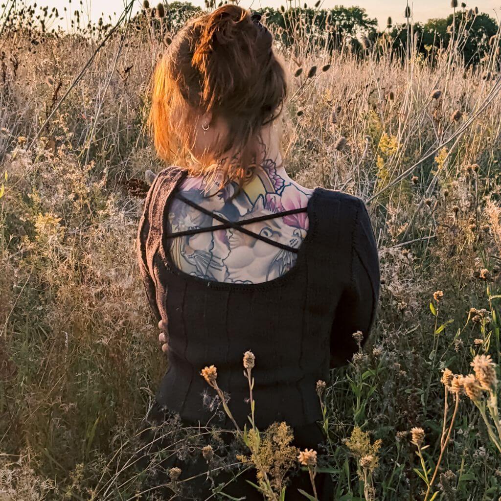 Yarn Me Up Morticia Sweater Strickanleitung - Yarn me Up (PDF) bei bei bei bei Lieblingsgarn