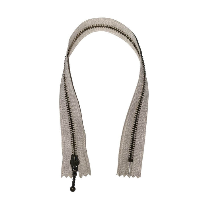YKK Reißverschluss nicht teilbar 36 cm, Farbe 572 Sand – Metall und Polyester bei Lieblingsgarn