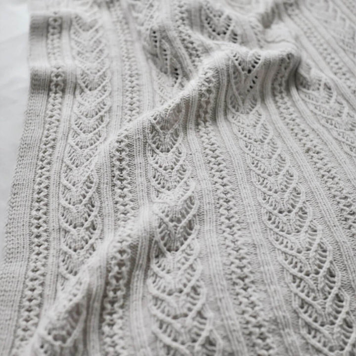Yndestrikk Pattern Lochmuster Babydecke Strickanleitung - Yndestrikk (PDF) bei bei bei bei Lieblingsgarn