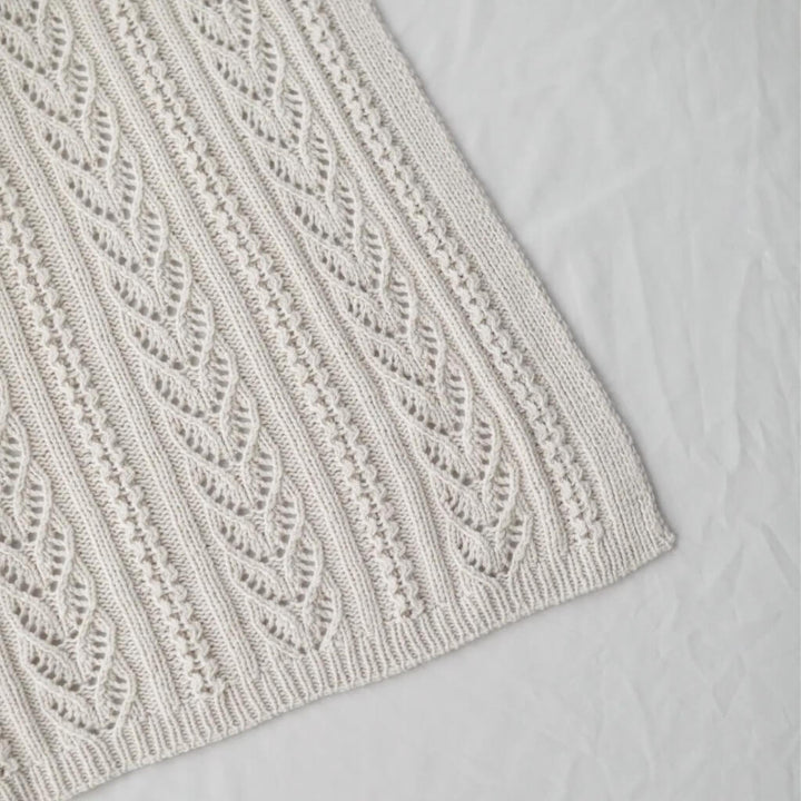 Yndestrikk Pattern Lochmuster Babydecke Strickanleitung - Yndestrikk (PDF) bei bei bei bei Lieblingsgarn