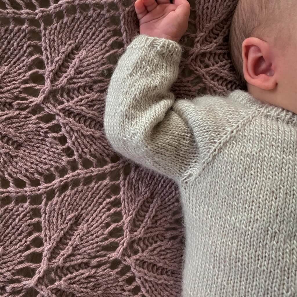 Yndestrikk Pattern Baby Knöpfebody Strickanleitung - Yndestrikk (PDF) bei bei bei bei Lieblingsgarn