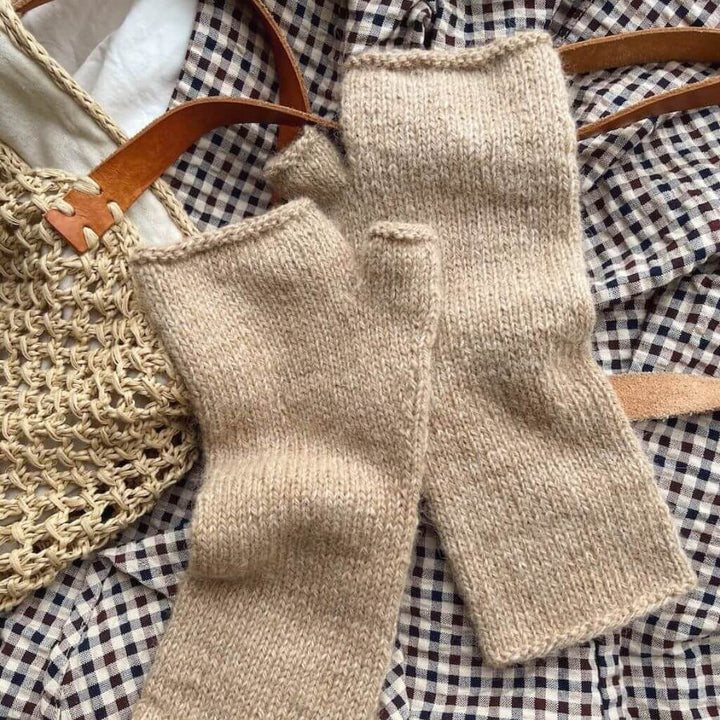 PetiteKnit Penny Gloves bei bei bei bei bei Lieblingsgarn